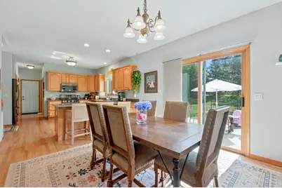 6732 S Yale Dr, Franklin, WI 53132 - Photo 9