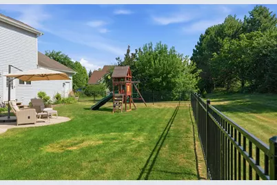 6732 S Yale Dr, Franklin, WI 53132 - Photo 33