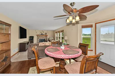 7916  Whitetail Dr, Racine, WI 53406 - Photo 13