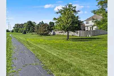 7916  Whitetail Dr, Racine, WI 53406 - Photo 27