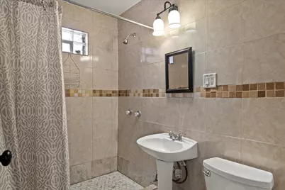 806 W Lapham Blvd, Milwaukee, WI 53204 - Photo 11