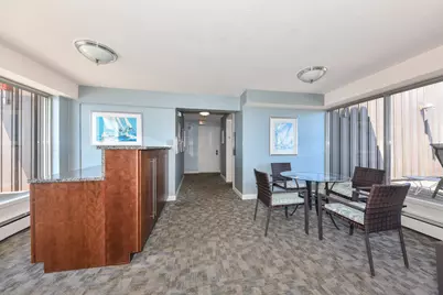 1919 N Summit Ave #1C, Milwaukee, WI 53202 - Photo 19