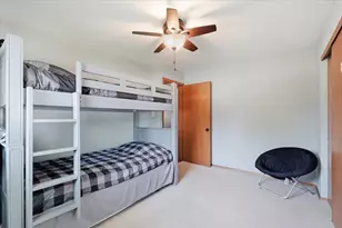 545 E Estates Pl, Oak Creek, WI 53154 - Photo 17