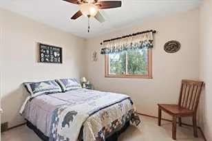 545 E Estates Pl, Oak Creek, WI 53154 - Photo 19