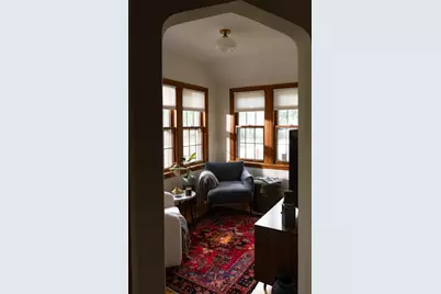5244 N Shoreland Ave, Whitefish Bay, WI 53217 - Photo 7