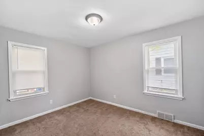 8601 W Melvina St, Milwaukee, WI 53222 - Photo 13