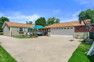 3250 S 105th St, West Allis, WI 53227 - Photo 35