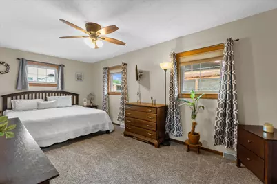 3250 S 105th St, West Allis, WI 53227 - Photo 11