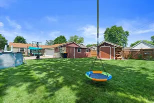 3250 S 105th St, West Allis, WI 53227 - Photo 33