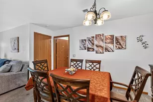 191 Bur Oak Ln, Grafton, WI 53024 - Photo 9