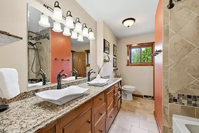 4751 E Oakview Dr, Milton, WI 53563 - Photo 15