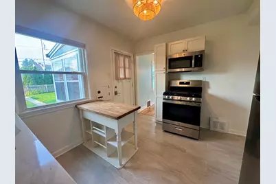 3835 E Holmes Ave, Cudahy, WI 53110 - Photo 7