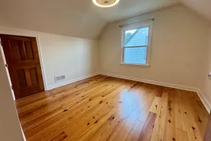 3835 E Holmes Ave, Cudahy, WI 53110 - Photo 9