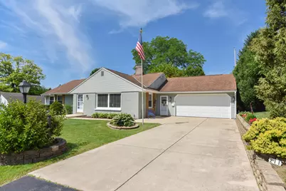 211 E Alta Loma Cir, Thiensville, WI 53092 - Photo 35
