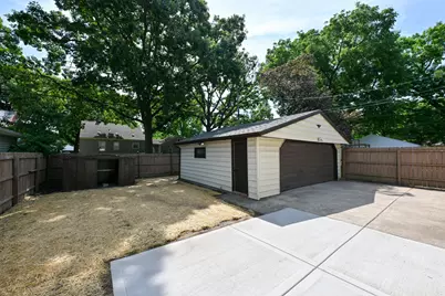 1020 S 111th St, West Allis, WI 53214 - Photo 33