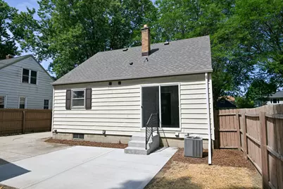 1020 S 111th St, West Allis, WI 53214 - Photo 29
