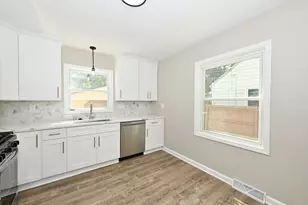 1020 S 111th St, West Allis, WI 53214 - Photo 7