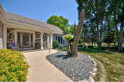 6988 W Southview Dr, Franklin, WI 53132 - Photo 3