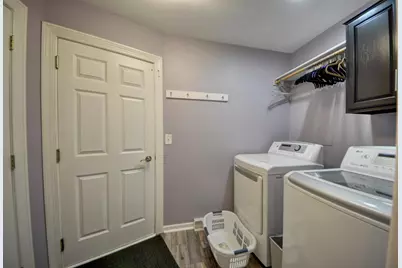 6988 W Southview Dr, Franklin, WI 53132 - Photo 21