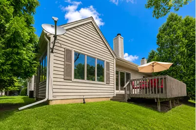 1611 W Eastbrook Ct, Mequon, WI 53092 - Photo 5