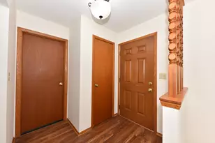 6126 S Merrill Ave, Cudahy, WI 53110 - Photo 5