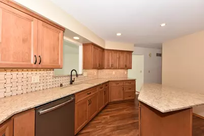 6126 S Merrill Ave, Cudahy, WI 53110 - Photo 15
