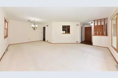6126 S Merrill Ave, Cudahy, WI 53110 - Photo 9