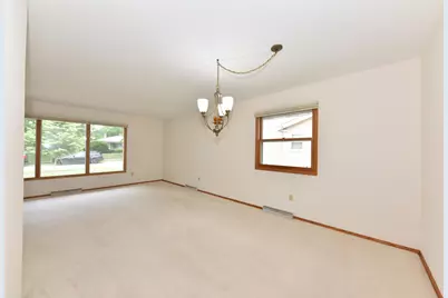 6126 S Merrill Ave, Cudahy, WI 53110 - Photo 11