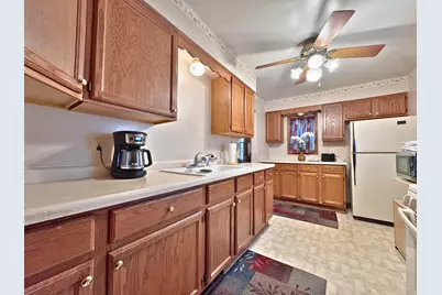 1621  Blaine Ave, Racine, WI 53405 - Photo 11