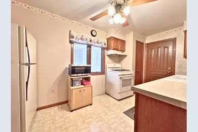 1621  Blaine Ave, Racine, WI 53405 - Photo 13