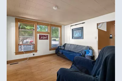 436 N 7th St, Manitowoc, WI 54220 - Photo 11