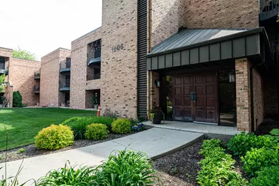 1906 E Shorewood Blvd #163, Shorewood, WI 53211 - Photo 1