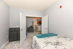 4130 S Lake Dr, Saint Francis, WI 53235 - Photo 21