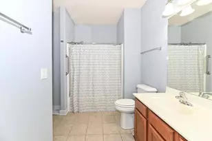 4130 S Lake Dr, Saint Francis, WI 53235 - Photo 19