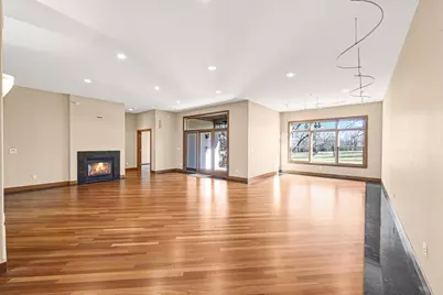 7513 W Tuckaway Pines Cir, Franklin, WI 53132 - Photo 9