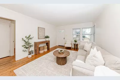 3269 N Oakland Ave, Milwaukee, WI 53211 - Photo 5