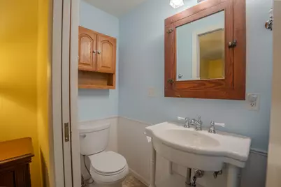 2712  Nagawicka Ave, Delafield, WI 53018 - Photo 15