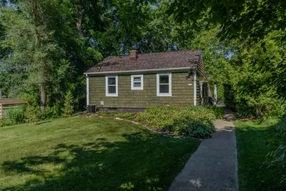 2712  Nagawicka Ave, Delafield, WI 53018 - Photo 25