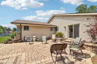 36651  Prairie Dr, Summit, WI 53066 - Photo 23