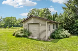 36651 Prairie Dr, Summit, WI 53066 - Photo 25