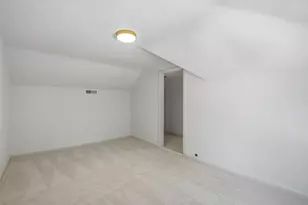 2202 S 70th St, West Allis, WI 53219 - Photo 15