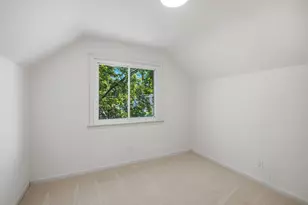 2202 S 70th St, West Allis, WI 53219 - Photo 13
