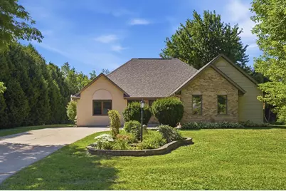 N114W19759  Woodberry Pass, Germantown, WI 53022 - Photo 1