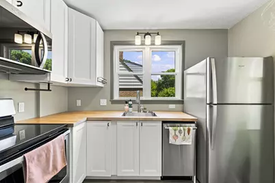 2915 E Allerton Ave, Saint Francis, WI 53235 - Photo 9