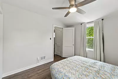 2915 E Allerton Ave, Saint Francis, WI 53235 - Photo 17
