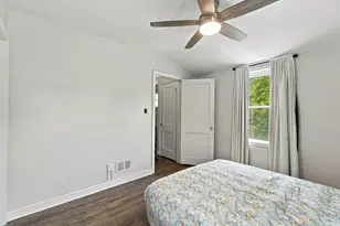 2915 E Allerton Ave, Saint Francis, WI 53235 - Photo 17