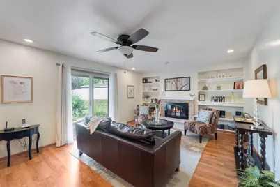 4109 W Hemlock St, Milwaukee, WI 53209 - Photo 9