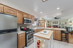 4109 W Hemlock St, Milwaukee, WI 53209 - Photo 7