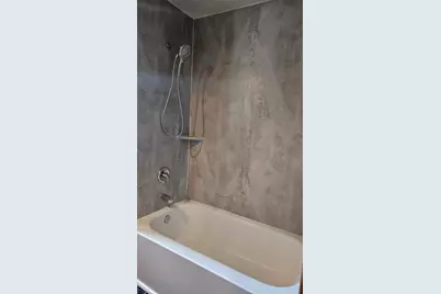 7469 N 51st Blvd, Milwaukee, WI 53223 - Photo 9
