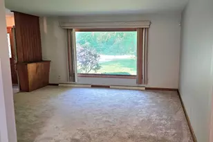 7469 N 51st Blvd, Milwaukee, WI 53223 - Photo 5